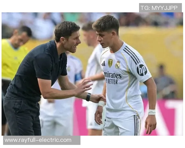 阿隆索承认实力差距皇马核心或将放弃中场位置重返前线